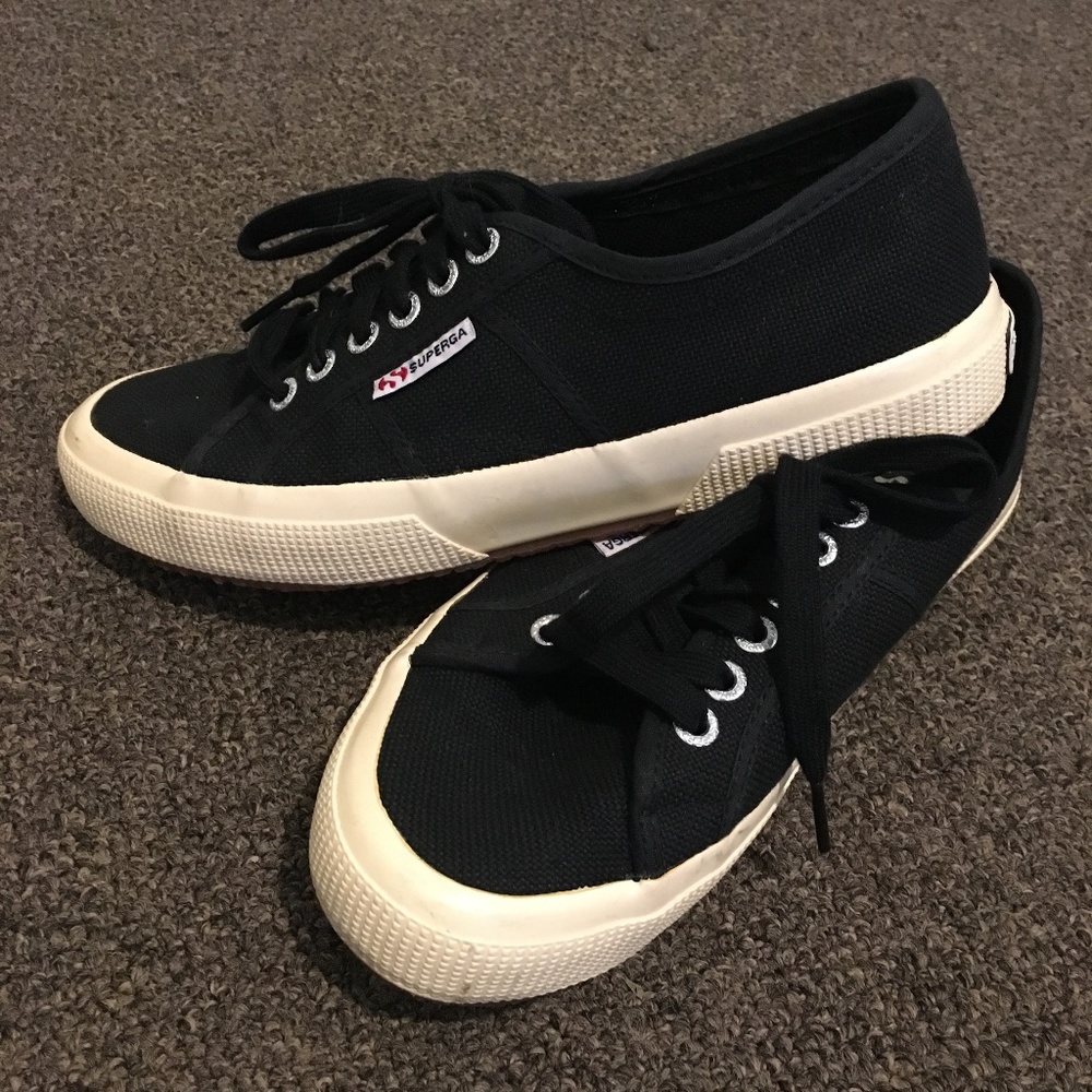 Superga Classic Sneakers